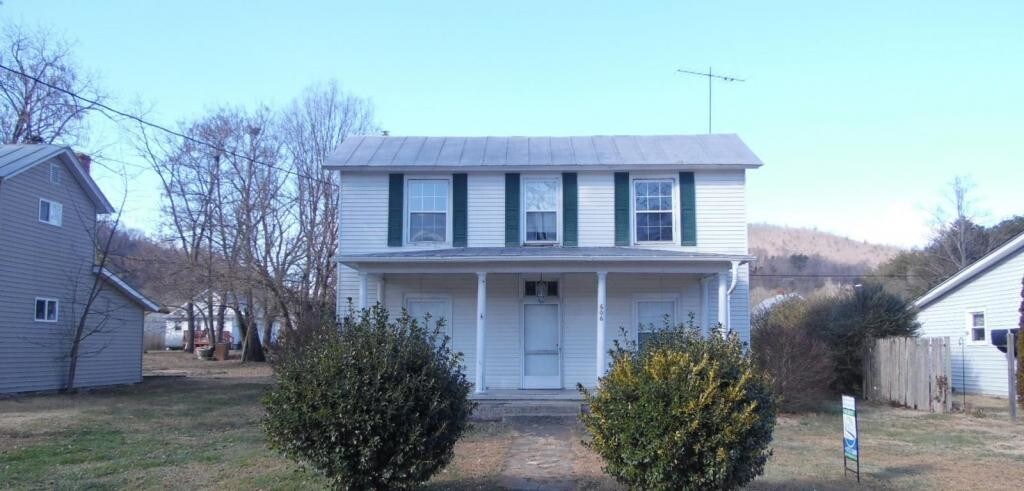 Primary Photo - 606 McCulloch St.