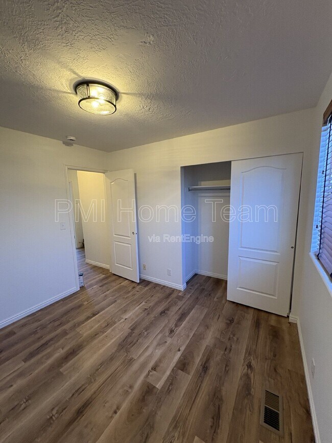 Foto del edificio - 1157 N 2925 W
