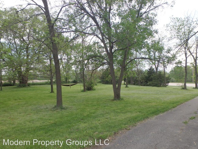 Foto del edificio - 4 br, 2 bath House - 5008 Paris Rd