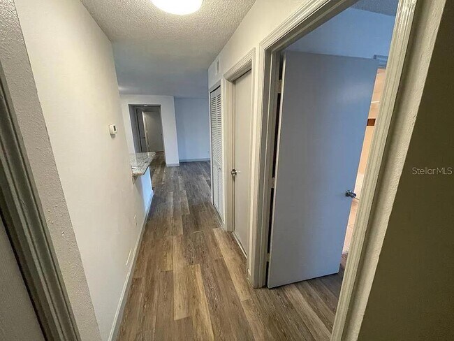 Foto del edificio - 6082 Westgate Dr