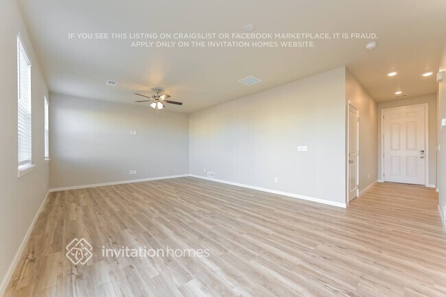 Foto del edificio - 22875 E 47th Ave