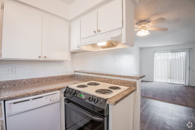 1BR, 1BA SINGLE FLOOR - Fair Oaks Heights Apartments
