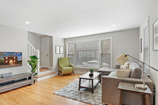 Foto del edificio - 5068 N Parkside Ave