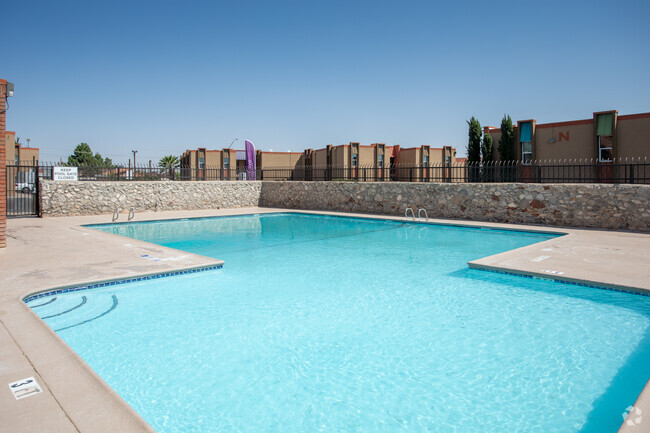 Piscina - Villa Alegre Apartments