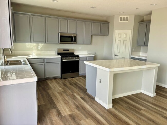 Building Photo - 14661 Bison Ln