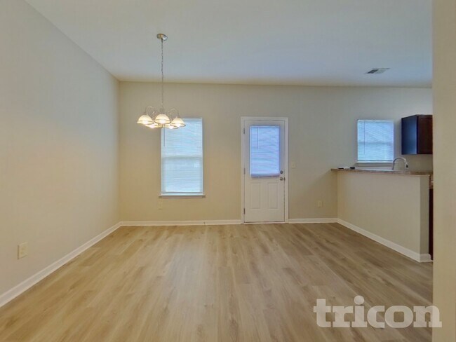 Foto del edificio - 74 Wyndham Ct