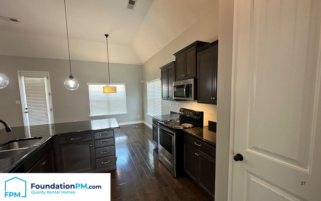 Building Photo - 4321 Wethersby Dr