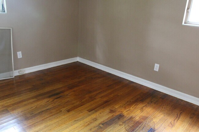 Foto del edificio - 103 S Shadowlawn Dr