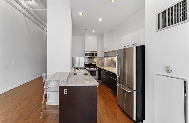 Foto del edificio - 88 Kingston St