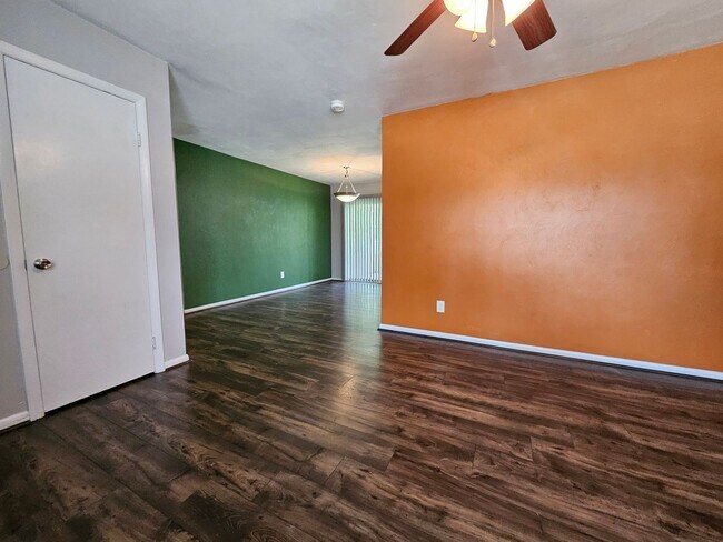 Foto del edificio - 4 Bedroom Ranch in Western Branch
