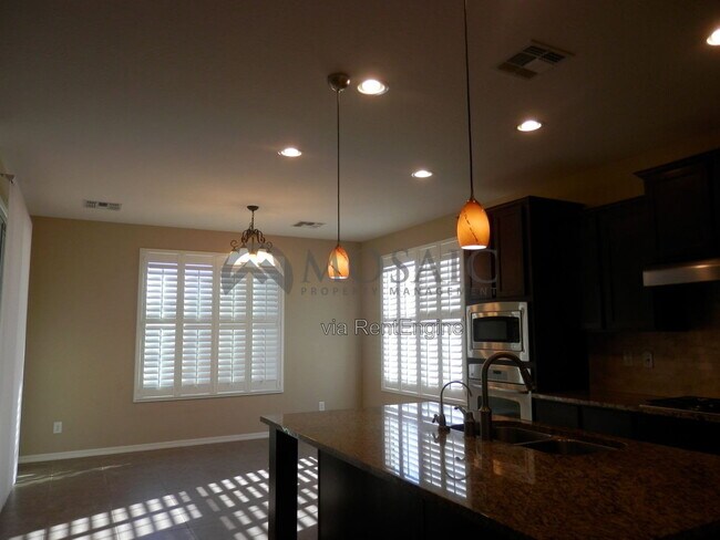 Foto del edificio - 1463 E Prescott Pl