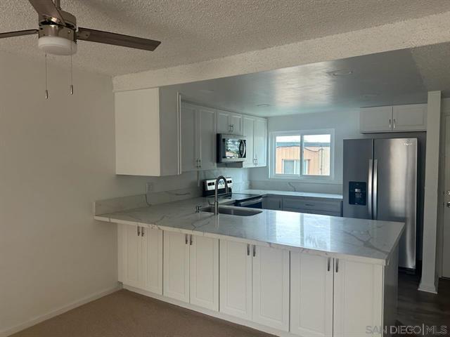Foto del edificio - 8775 Navajo Rd