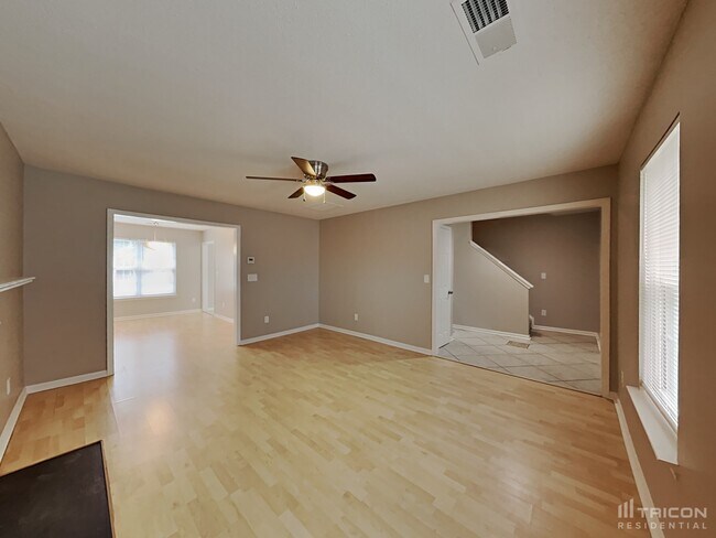 Building Photo - 3707 University Church Dr