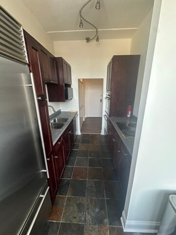 Foto del edificio - 600 S Dearborn St