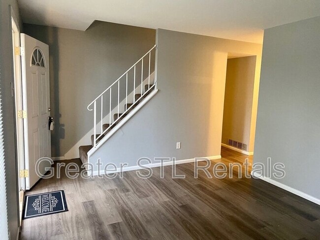 Building Photo - 2281 Campus Dr