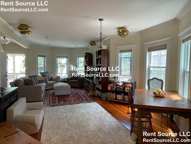 Building Photo - 49 Lowden Ave