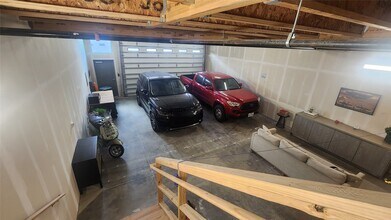 Building Photo - 1435 FM 1463