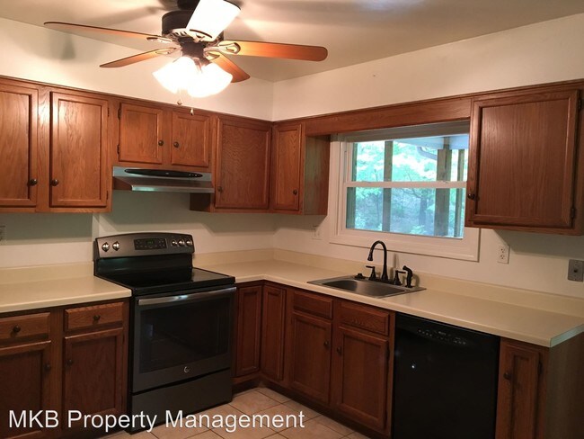 Foto del edificio - 3 br, 2 bath House - 5606 Mount Laurel Rd.