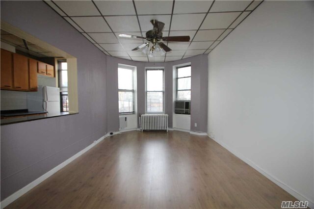 Building Photo - 64-37 68th Ave