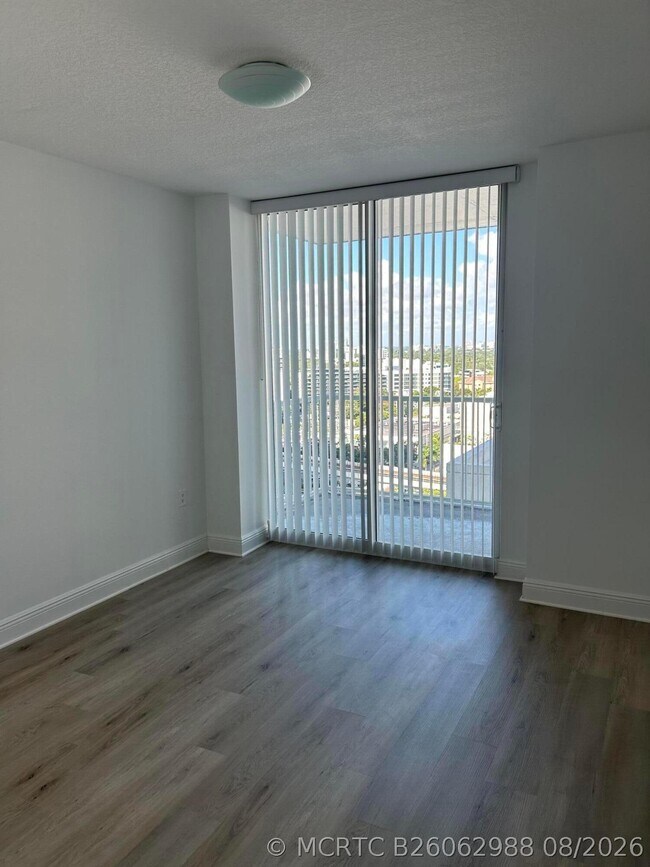 Foto del edificio - 1250 S Miami Ave