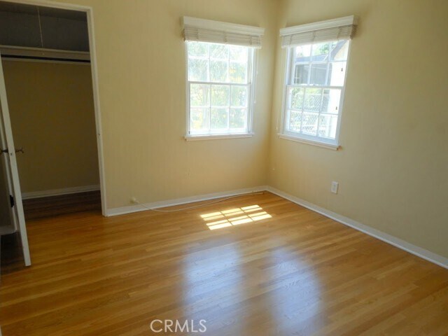 Building Photo - 926 Campus Ave