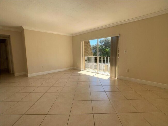 Building Photo - 8601 SW 94th St