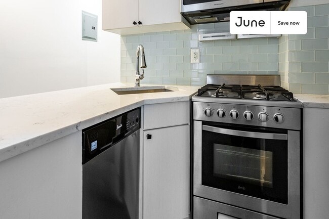 Building Photo - 20 Avenue A Ave