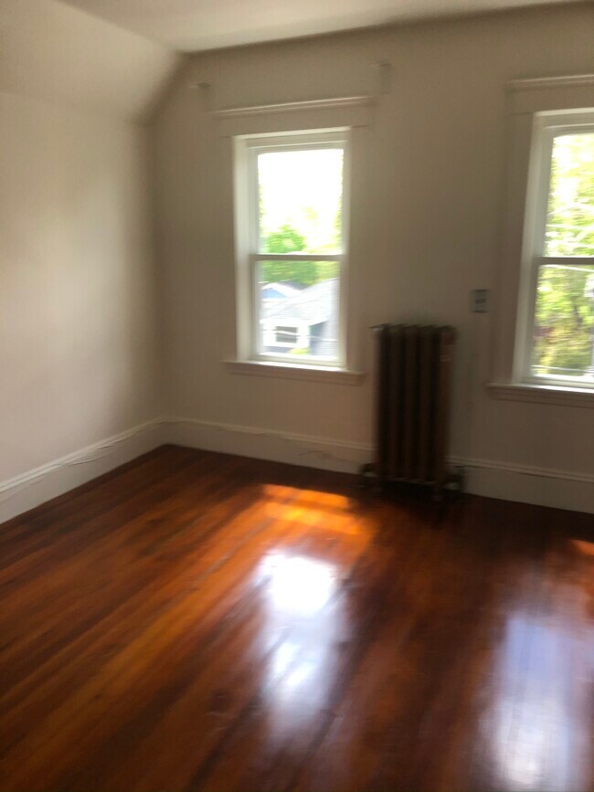 129 Larch Rd Unit 1, Cambridge, MA 02138 Condo for Rent in Cambridge