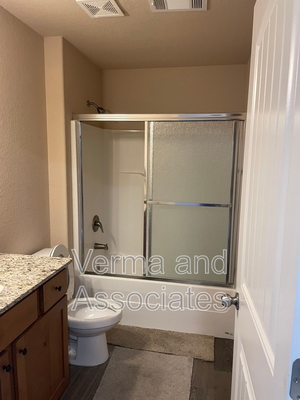 Foto del edificio - 463 Barbet Dr