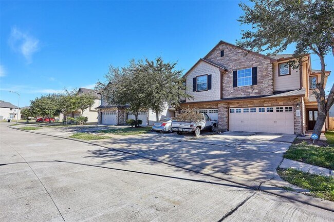 Building Photo - 14423 Birch Knoll Ln