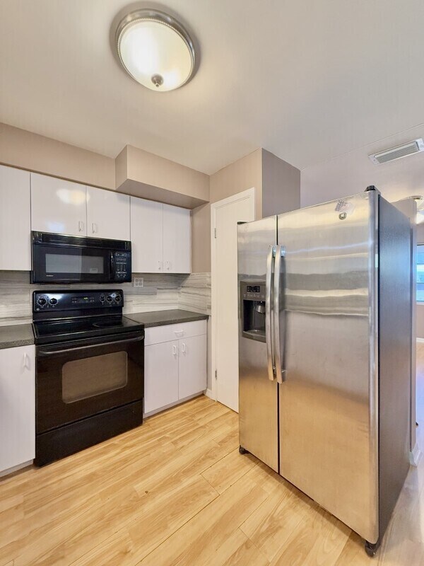 Foto del edificio - 5333 63rd St N
