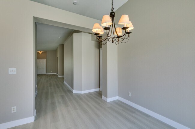 Foto del edificio - Beautiful Single-Story 3 Bedroom Home in Summerlin South