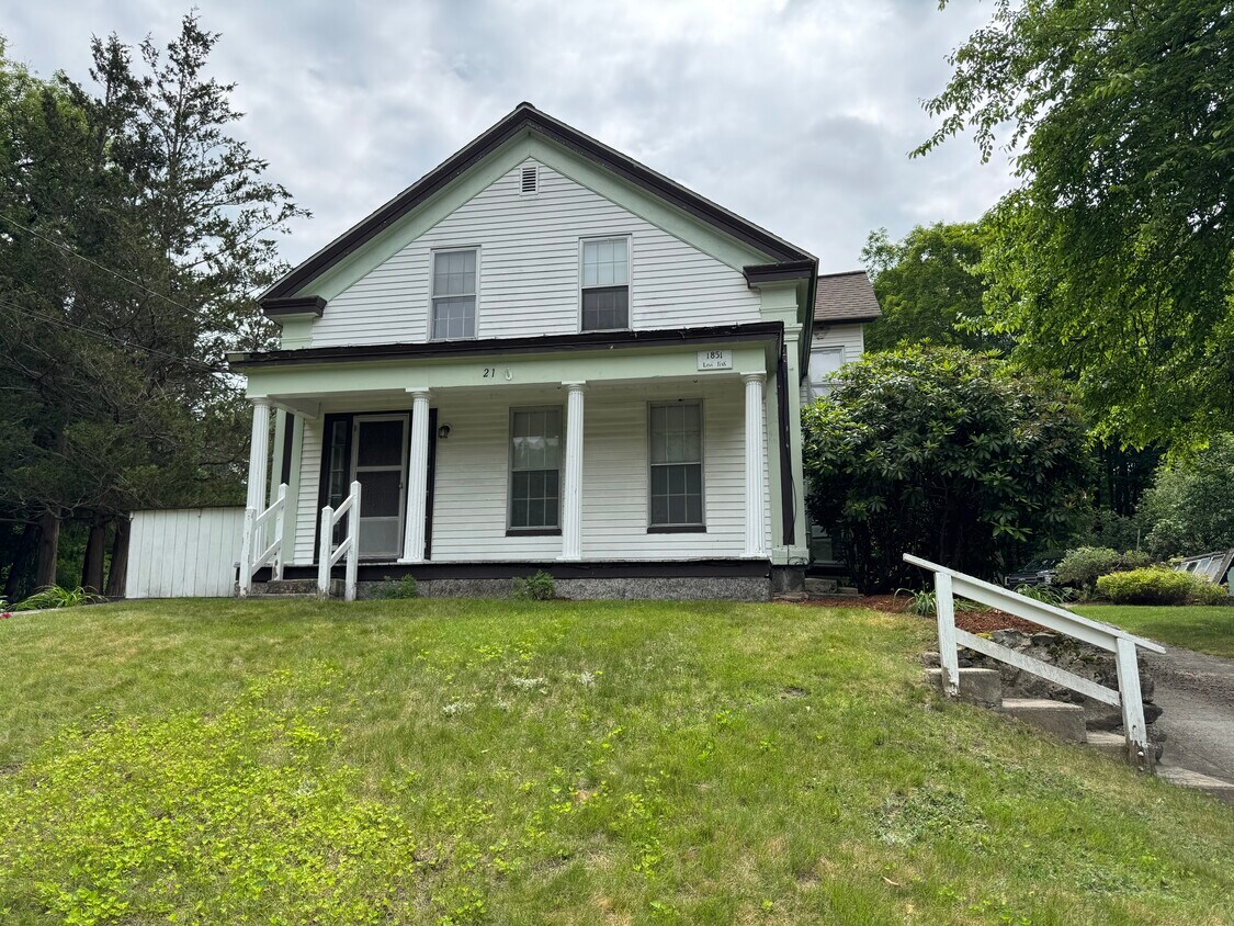 Primary Photo - 21 Elm St
