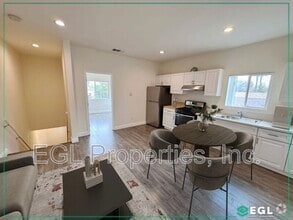 Building Photo - 4503 S Gramercy Pl