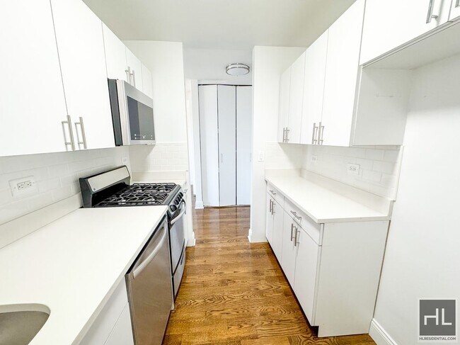 Building Photo - East 82nd Street