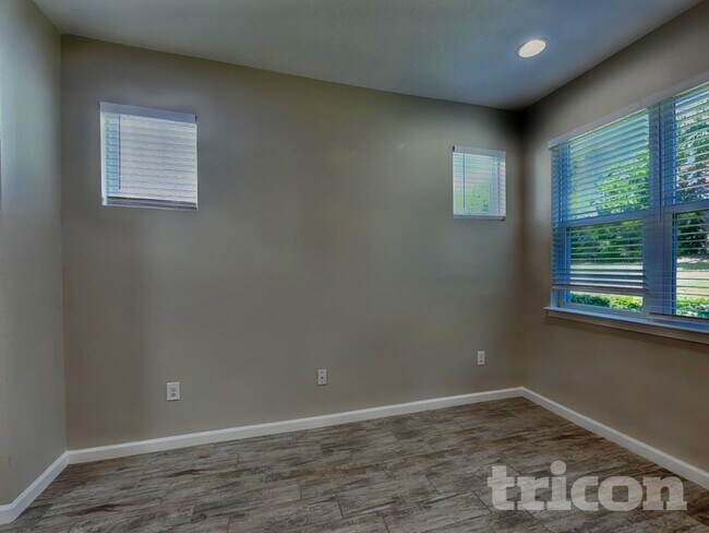 Foto del edificio - 12447 Trailhead Dr