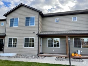 Building Photo - 36 Talon Way