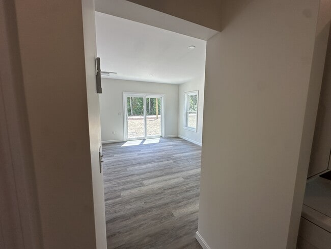 Building Photo - 16 Trappers Way