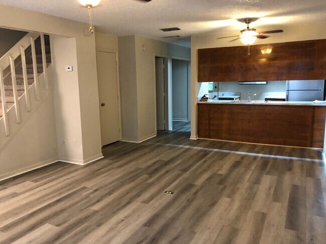 Foto del edificio - 3bedrooms 2.5 bathrooms Available in The T...