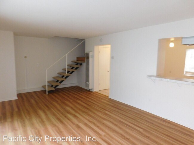 Building Photo - 275 Cabrillo St