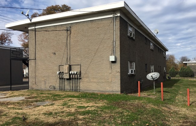 Building Photo - 1077 Merriwether Ave