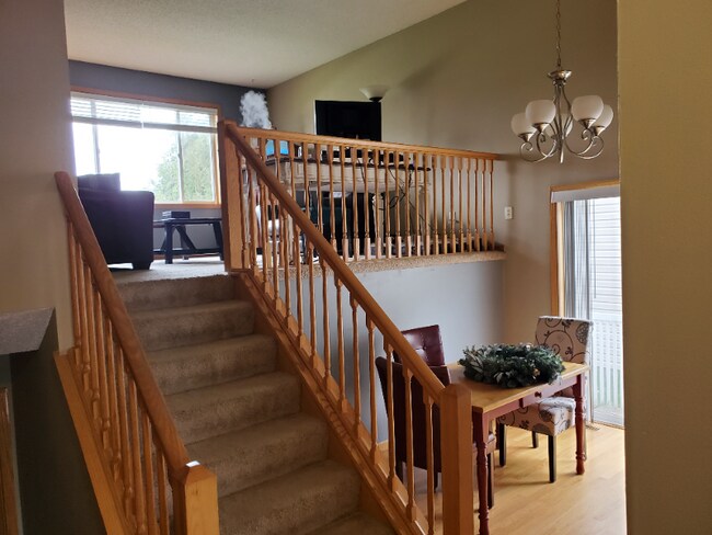 Foto del edificio - 1109 Larch St