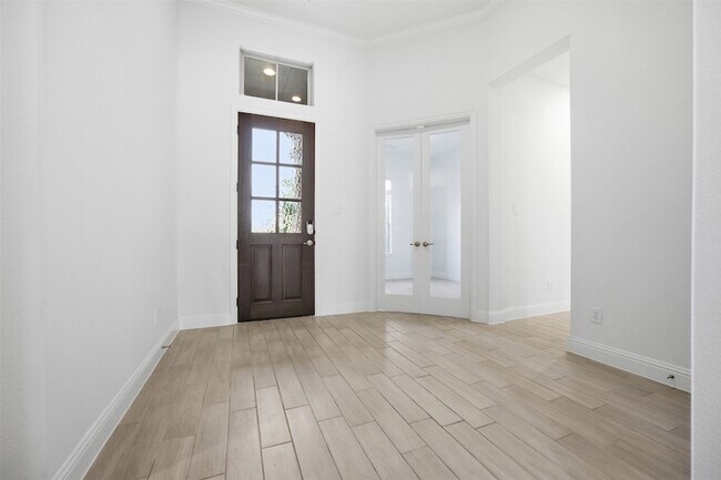 Foto del edificio - 208 Sequoia Dr