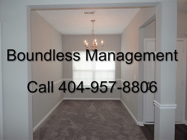 Foto del edificio - Large 4 BR/2.5 BA Home with Bonus Room nea...