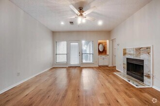 Building Photo - 500 Norwood Pl