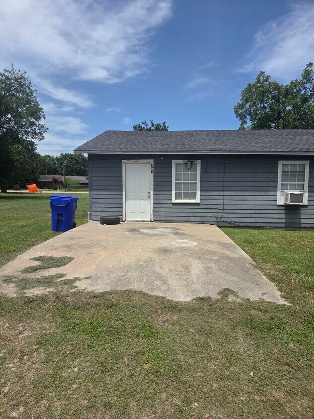Foto principal - Yoakum - 503 B