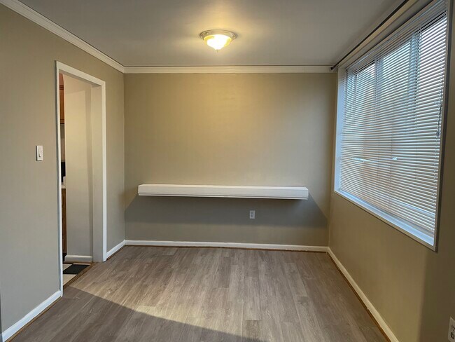 Building Photo - 10500 ROCKVILLE