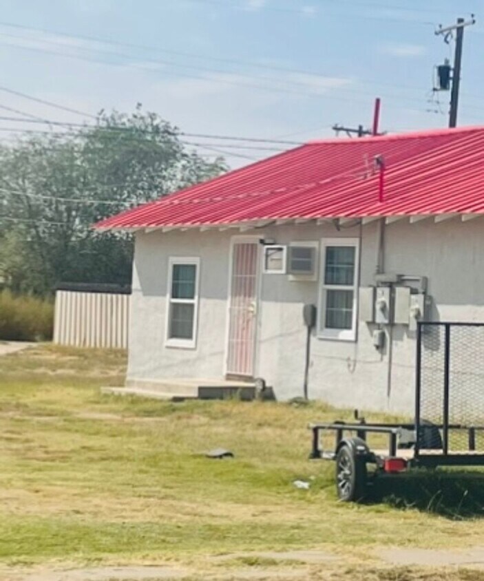 Foto del edificio - 312 1-304 1/2 S Avenue G