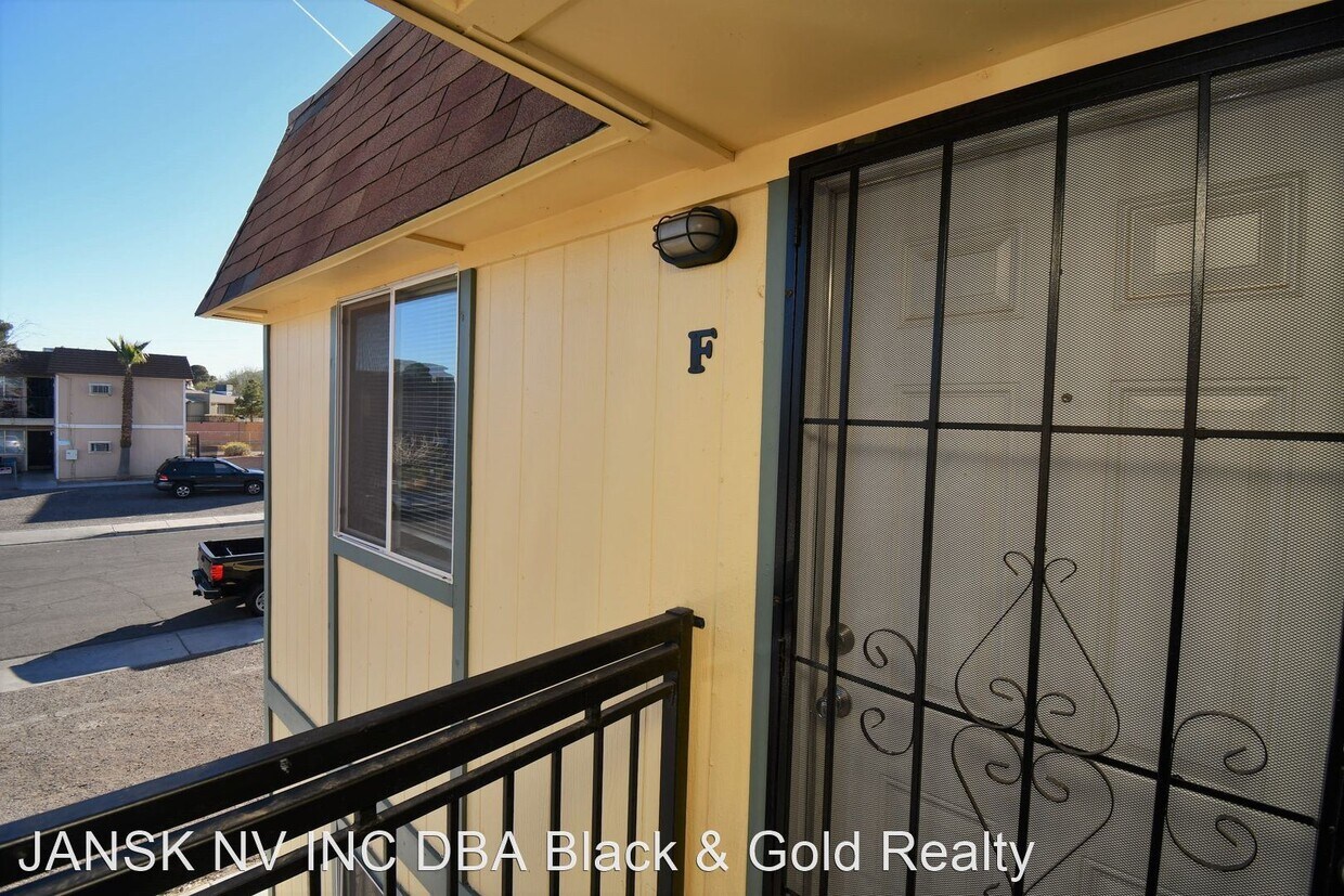 305 Eastminister Ct, Henderson, NV 89015 House Rental in Henderson