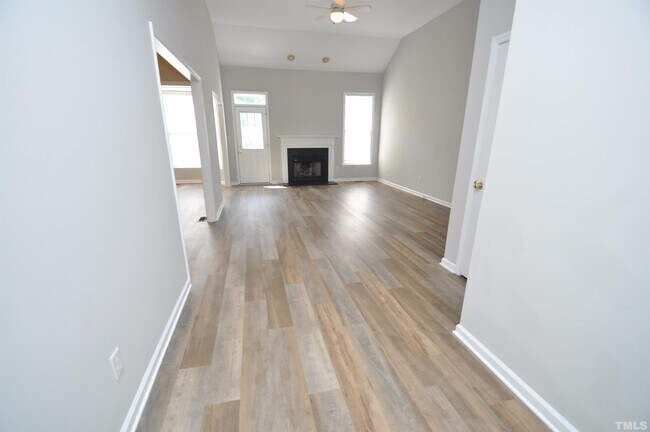 Building Photo - 3208 Tabor Ct